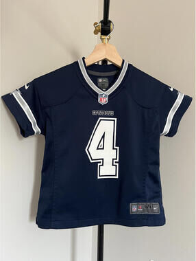 Nike NFL Dallas Cowboys Boys Youth Jersey, #4, Dak Prescott, Size 5-6
